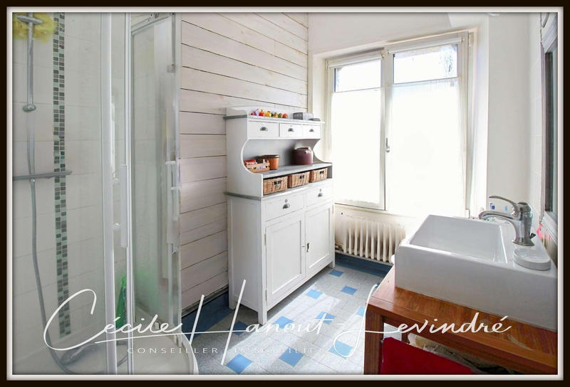 Maison - 177 m² - 7 pièces