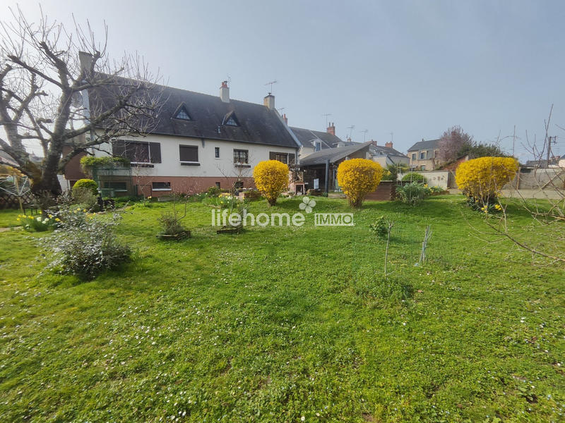 Maison - 253 m² - 8 pièces