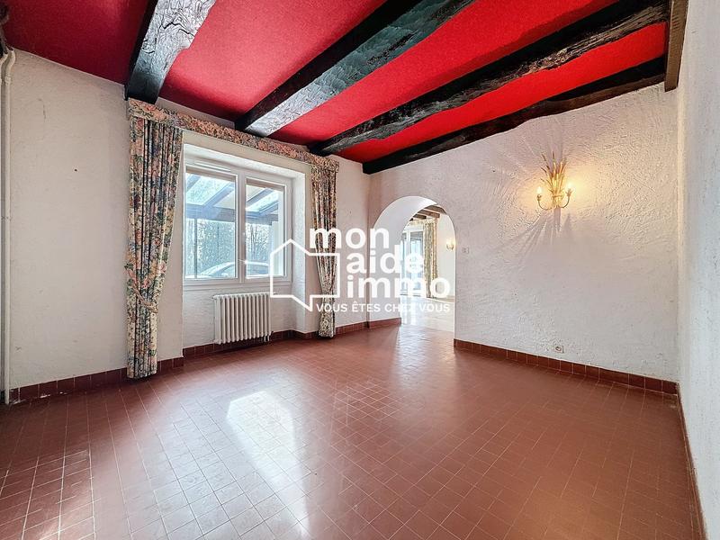 Maison - 250 m² - 7 pièces