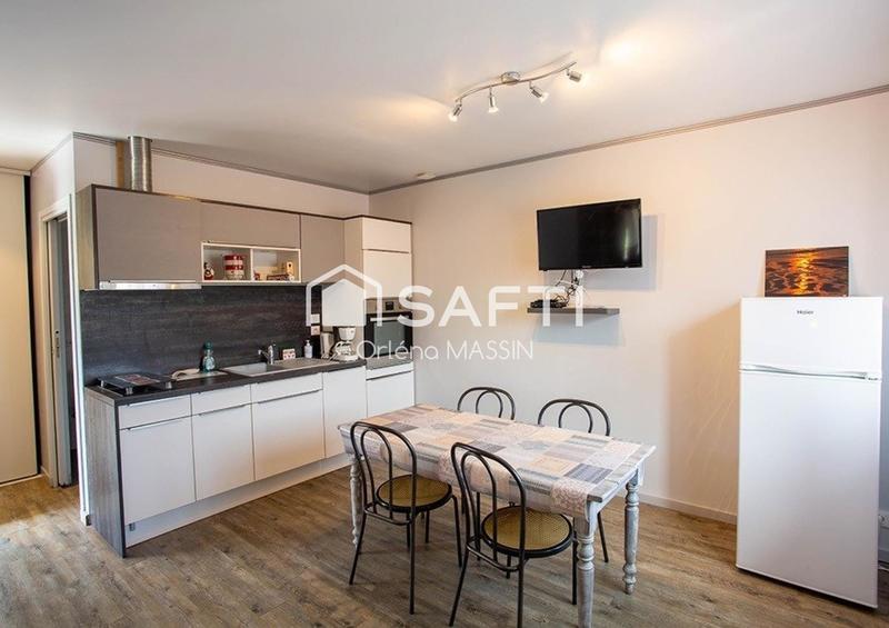 Maison - 420 m² - 10 pièces