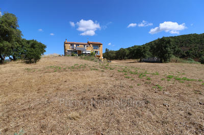 Maison - 300 m² - 6 pièces