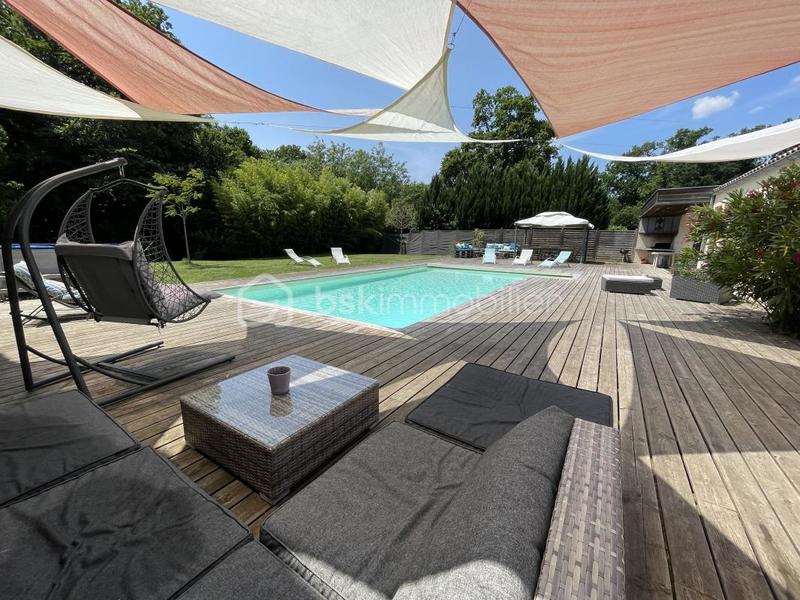 Villa - 310 m² - 12 pièces