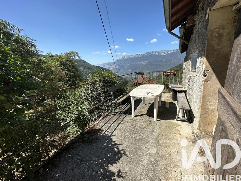 Maison - 102 m² - 2 pièces