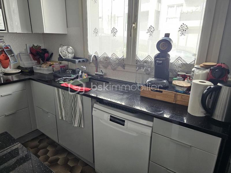 Maison - 177 m² - 8 pièces