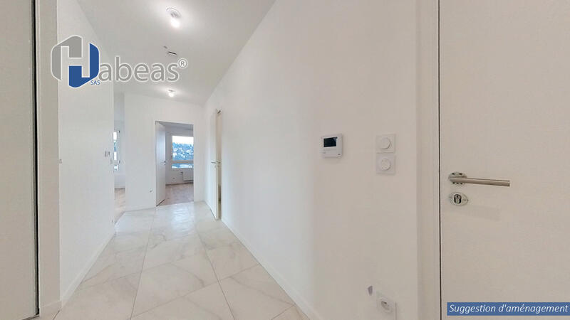 Appartement - 93 m² - 4 pièces