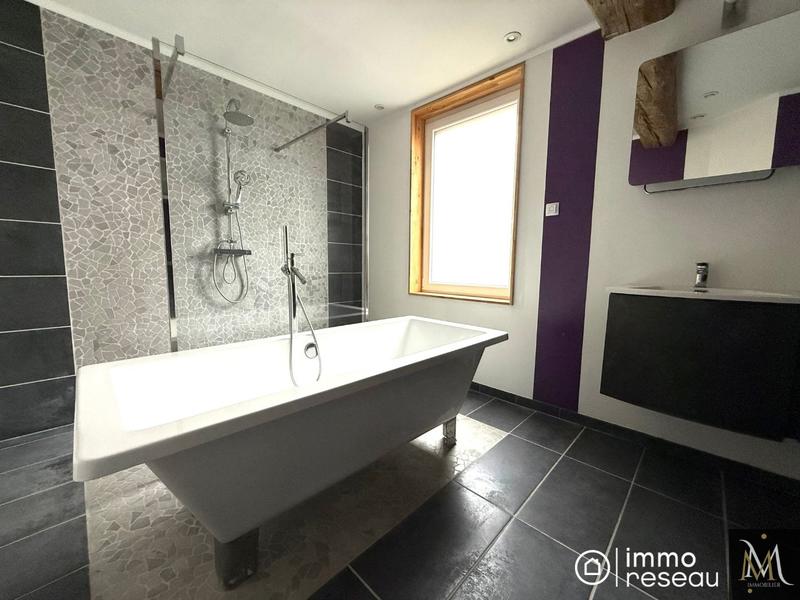 Maison - 147 m² - 6 pièces