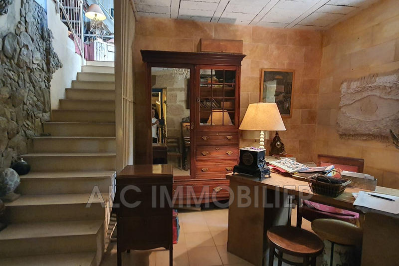 Maison - 250 m² - 9 pièces