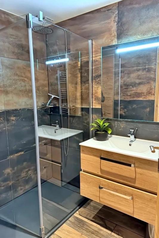 Châlet - 240 m² - 10 pièces