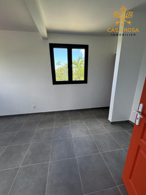 Appartement - 105 m² - 4 pièces