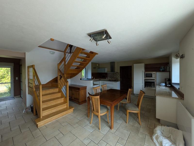 Propriété - 230 m² - 10 pièces