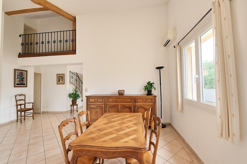 Maison - 182 m² - 7 pièces