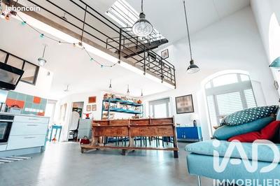 Loft - 177 m² - 5 pièces