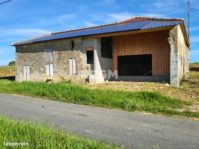 Maison - 260 m² - 1 pièce