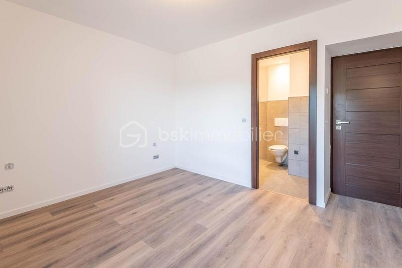 Appartement - 92 m² - 4 pièces
