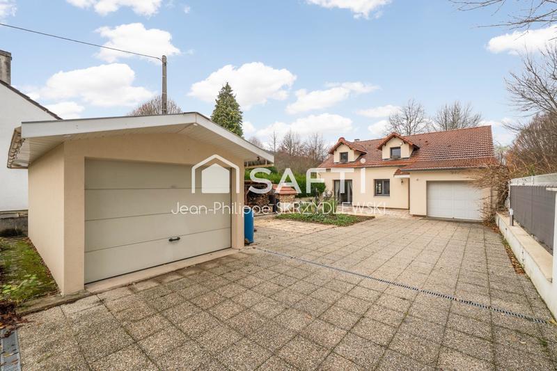 Maison - 143 m² - 6 pièces