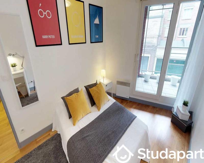 Chambre - 70 m² - 1 pièce