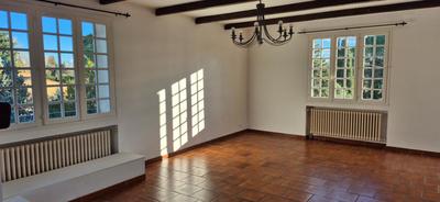 Appartement - 99 m² - 4 pièces