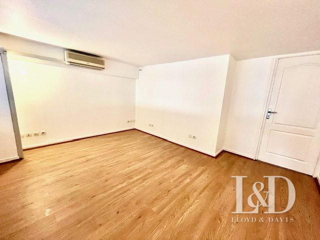 Duplex - 113 m² - 6 pièces