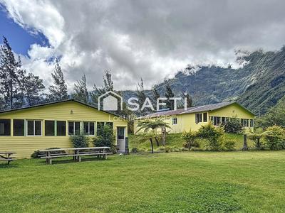 Maison - 640 m² - 22 pièces