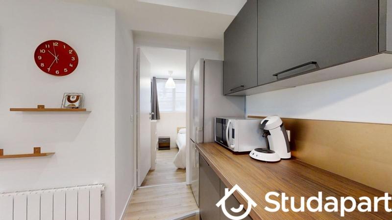 Chambre - 9 m² - 1 pièce