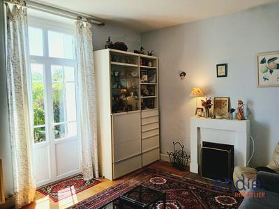 Maison - 102 m² - 4 pièces