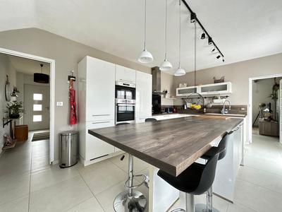 Maison - 170 m² - 6 pièces