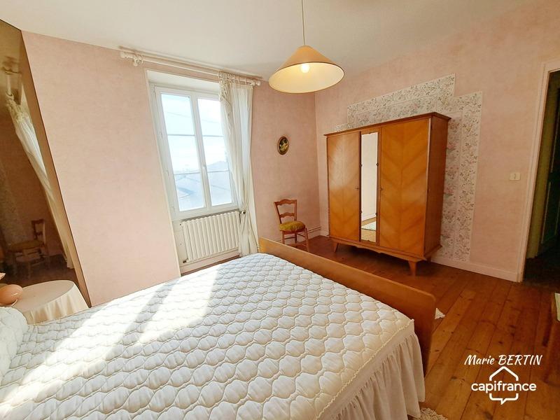 Maison - 144 m² - 8 pièces