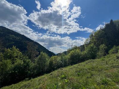 Terrain constructible - 1 015 m²