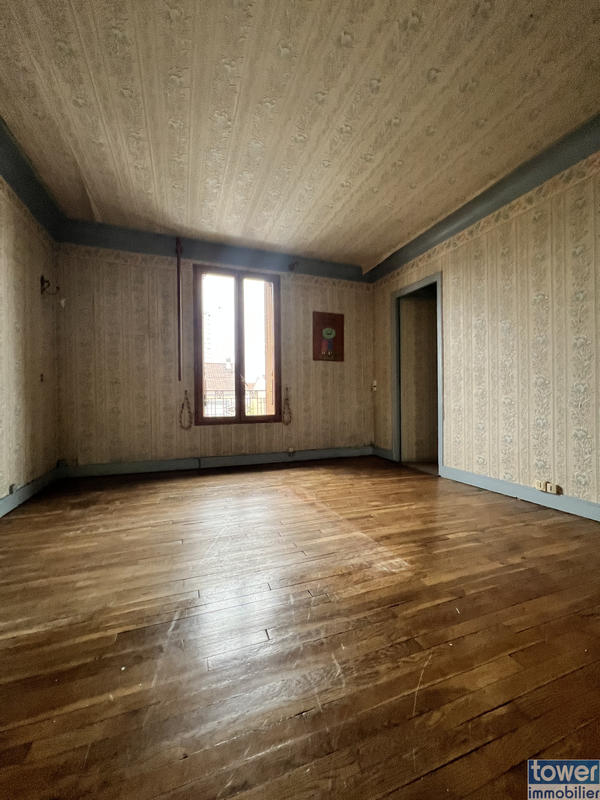 Maison - 98 m² - 5 pièces