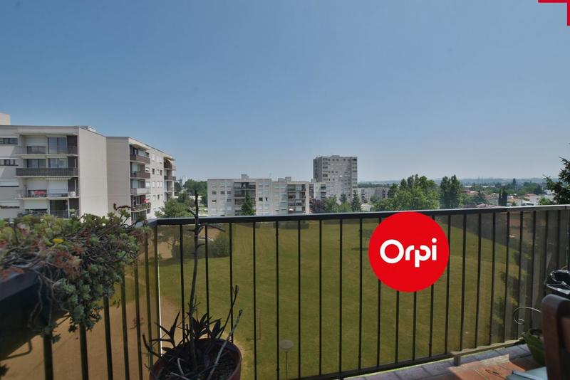 Appartement - 90 m² - 5 pièces