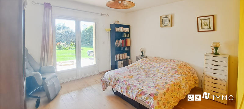 Villa - 222 m² - 7 pièces