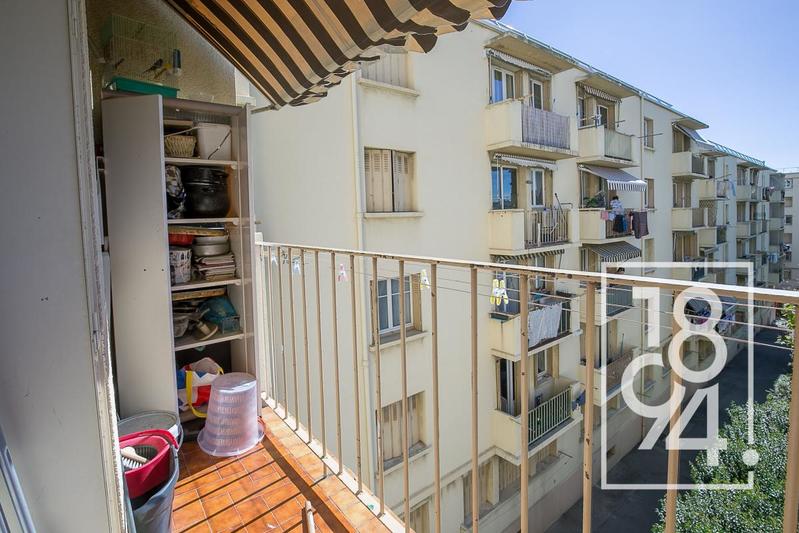 Appartement - 65 m² - 4 pièces