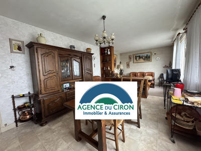 Maison - 90 m² - 4 pièces