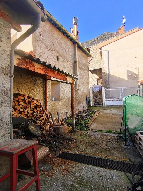 Maison de village - 90 m² - 2 pièces