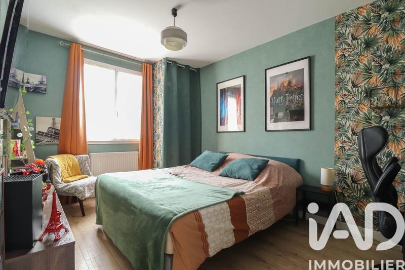 Maison - 104 m² - 4 pièces