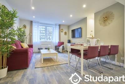 Chambre - 10 m² - 1 pièce