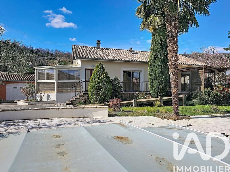 Maison - 177 m² - 6 pièces