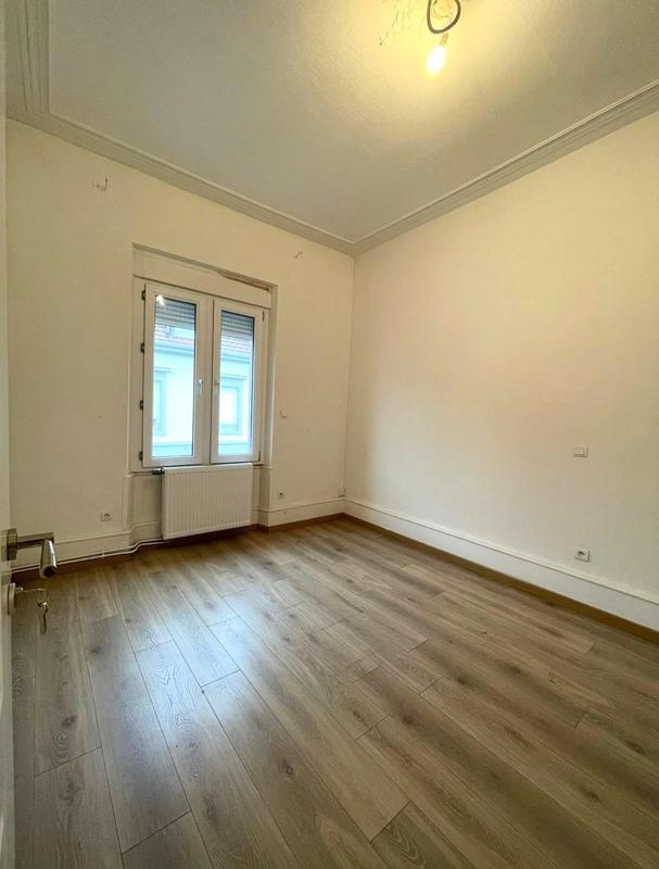 Appartement - 90 m² - 4 pièces
