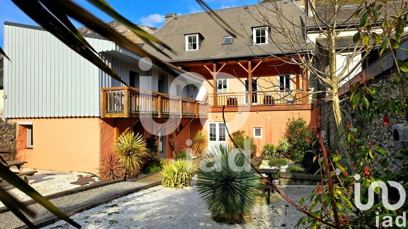 Appartement - 152 m² - 5 pièces