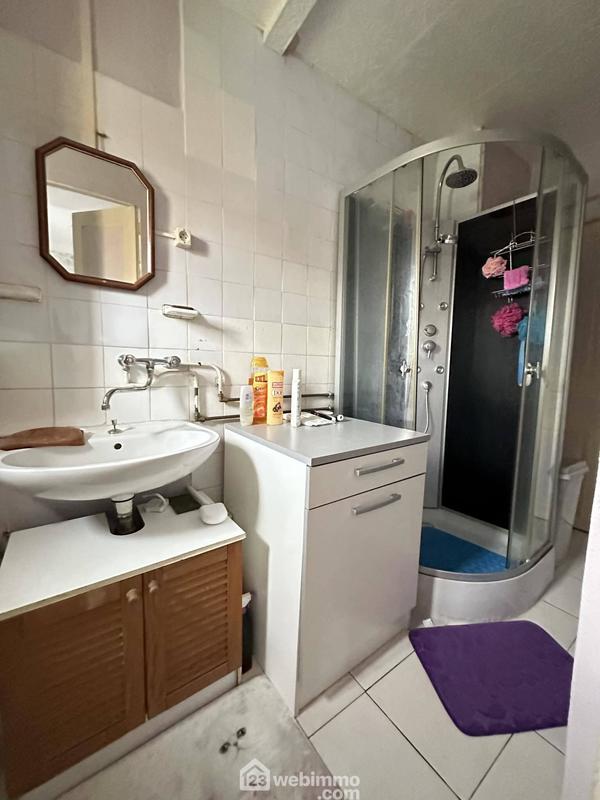 Maison - 218 m² - 13 pièces