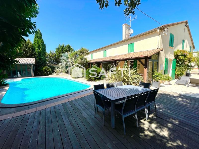 Maison - 255 m² - 7 pièces