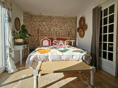 Maison - 140 m² - 6 pièces