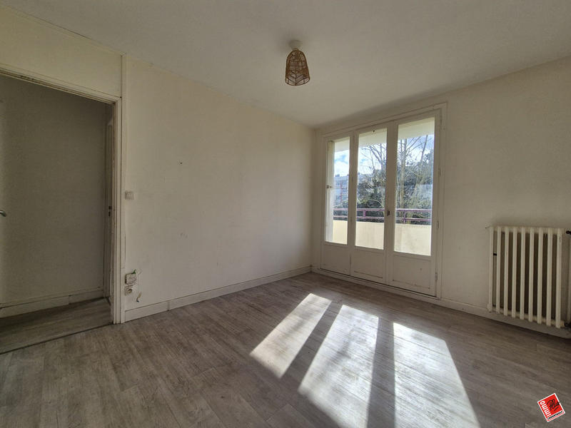 Appartement - 65 m² - 4 pièces