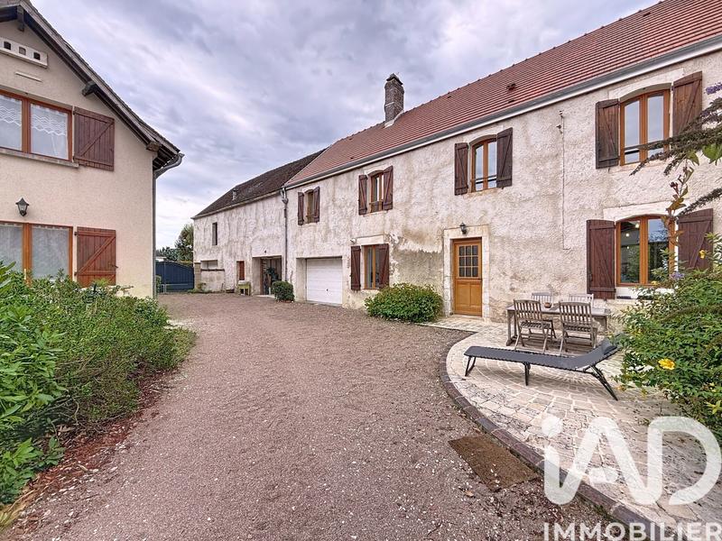 Maison de village - 120 m² - 5 pièces