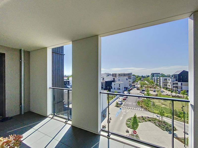 Appartement - 100 m² - 4 pièces