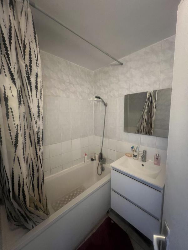 Appartement - 77 m² - 4 pièces