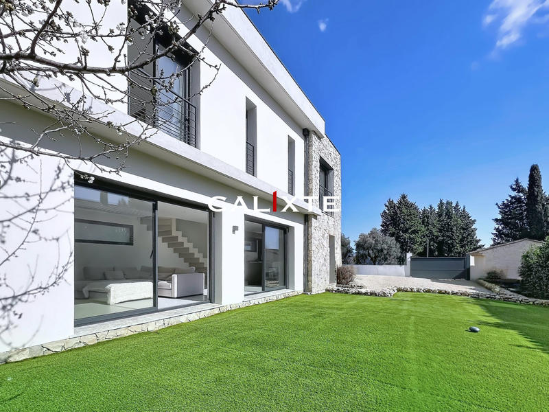Maison contemporaine - 127 m² - 4 pièces