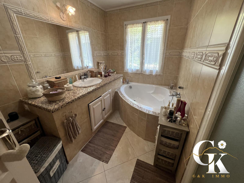 Villa - 365 m² - 15 pièces