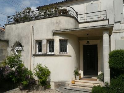 Maison - 185 m² - 7 pièces