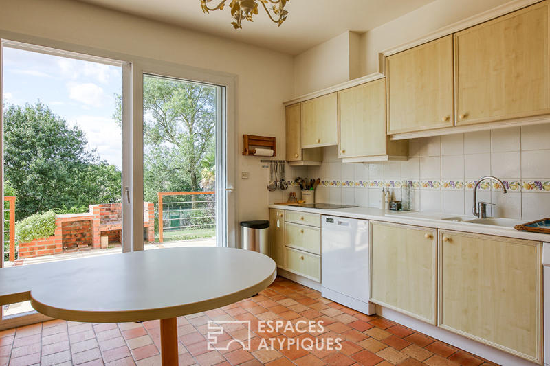Maison - 241 m² - 9 pièces